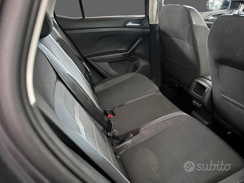 Begagnad VW T-Cross Style 95 HK (69 kW) 2022 Grå SUV