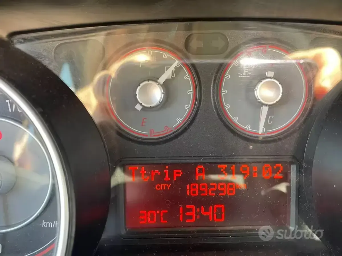 Usata Fiat Punto 69 CV (50 kW) 2013 Grigio Utilitaria