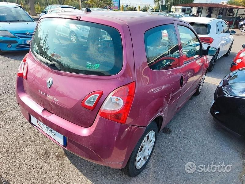 Usata Renault Twingo 75 CV (55 kW) 2012 Viola Utilitaria