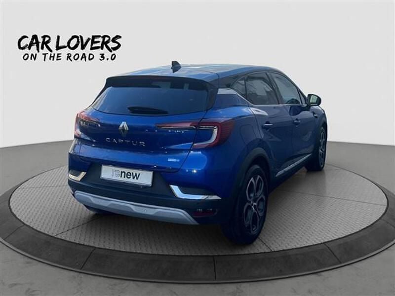 Usata Renault Captur Techno 145 CV (106 kW) 2022 Blu scuro SUV