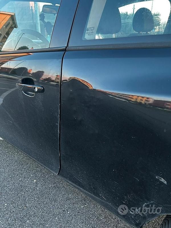 Usata Opel Corsa 2006 Nero Utilitaria