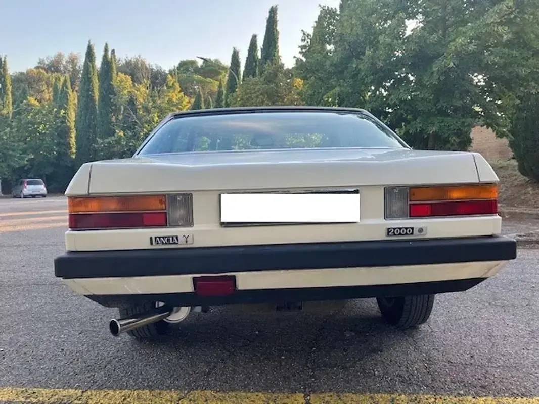 Usata Lancia Gamma 120 CV (88 kW) 1978 Bianco Coupé