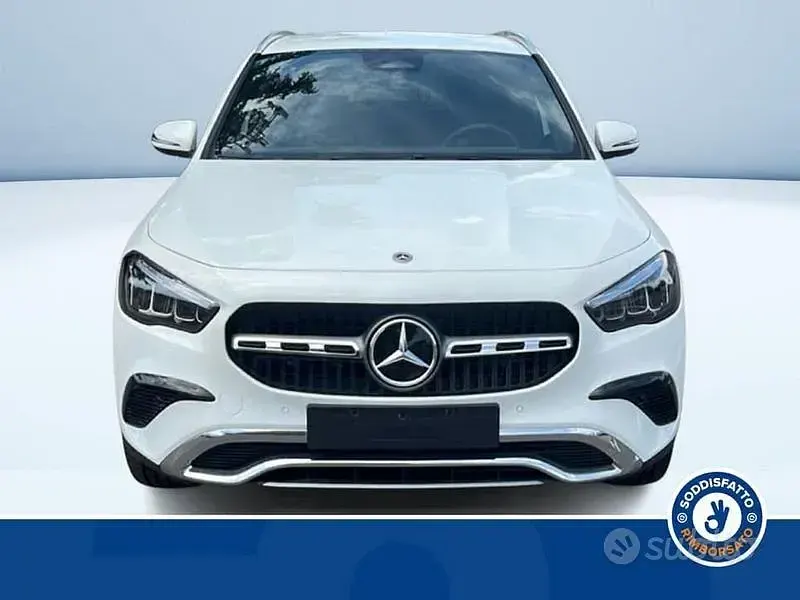 Nuova Mercedes GLA200 Advanced 150 CV (110 kW) 2026 Bianco SUV
