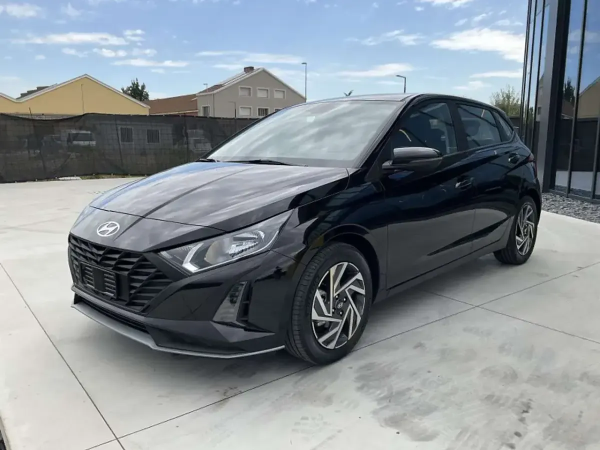 Nuova Hyundai i20 90 CV (66 kW) 2026 Nero Utilitaria