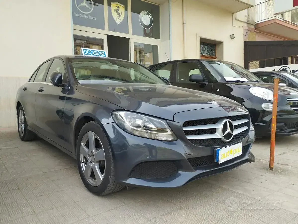 Usata Mercedes C180 Exclusive 116 CV (85 kW) 2016 Grigio Berlina