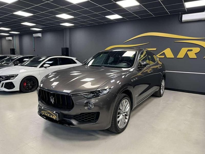 Usata Maserati Levante GranLusso 250 CV (183 kW) 2018 Grigio SUV
