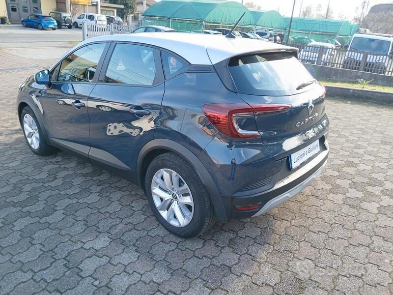 Usata Renault Captur Zen 94 CV (69 kW) 2021 Blu SUV