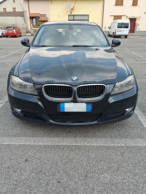 Usata BMW 320 2010 Nero Station wagon