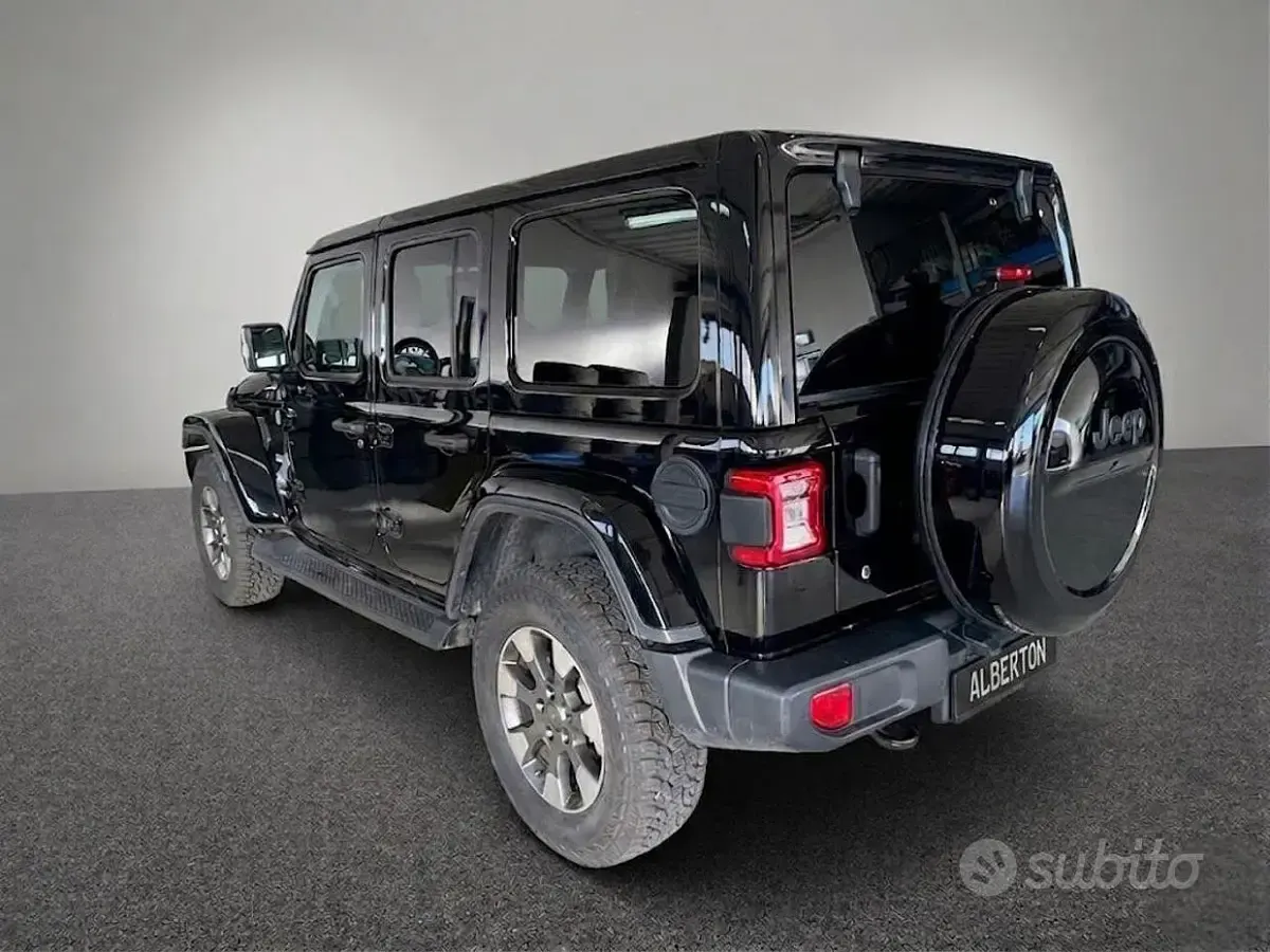 Occasion Jeep Wrangler Unlimited Sahara 200 ch (147 kW) 2019 Noir SUV