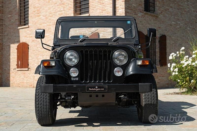 Usata Jeep CJ 73 CV (53 kW) 1984 Nero SUV