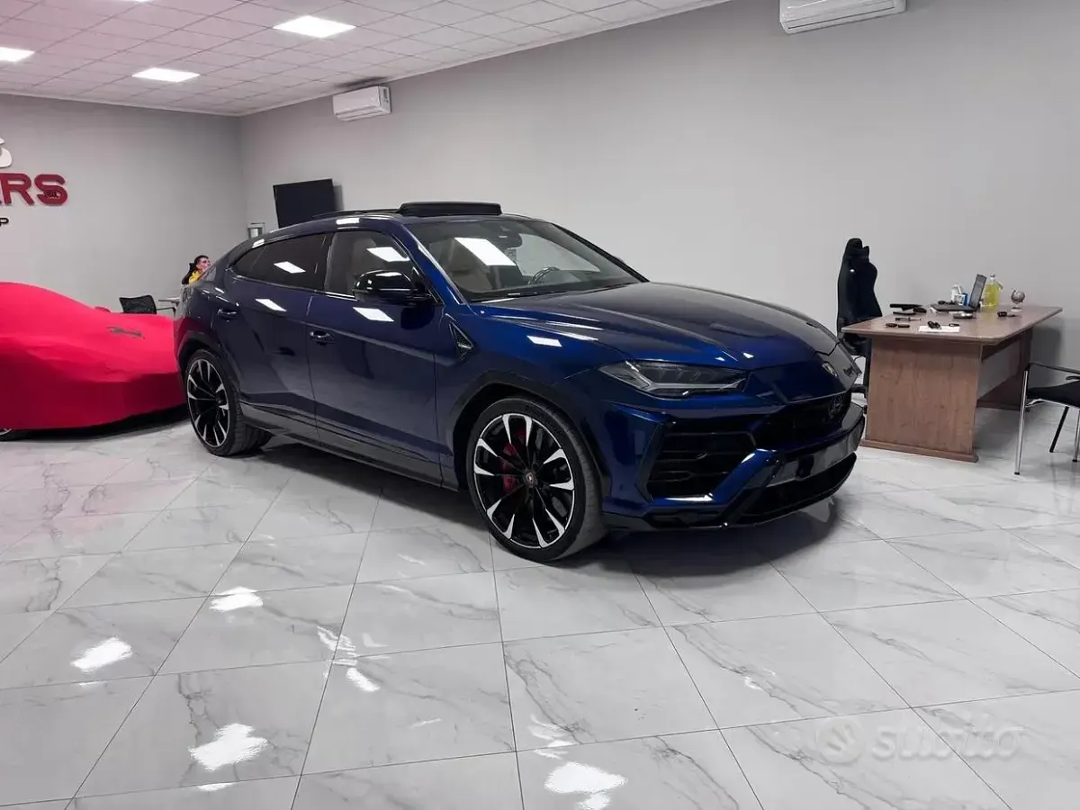 Usata Lamborghini Urus 650 CV (478 kW) 2022 Blu SUV