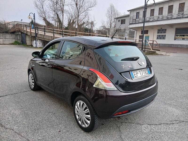 Usata Lancia Ypsilon 2013 Nero Utilitaria