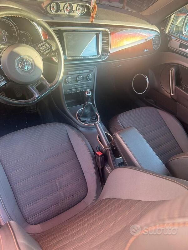 Usata VW Beetle 140 CV (102 kW) 2013 Utilitaria