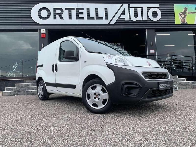 Bianco Usata 2019 Fiat Fiorino Monovolume | 9850 € (Cara) - Immagine 1/4