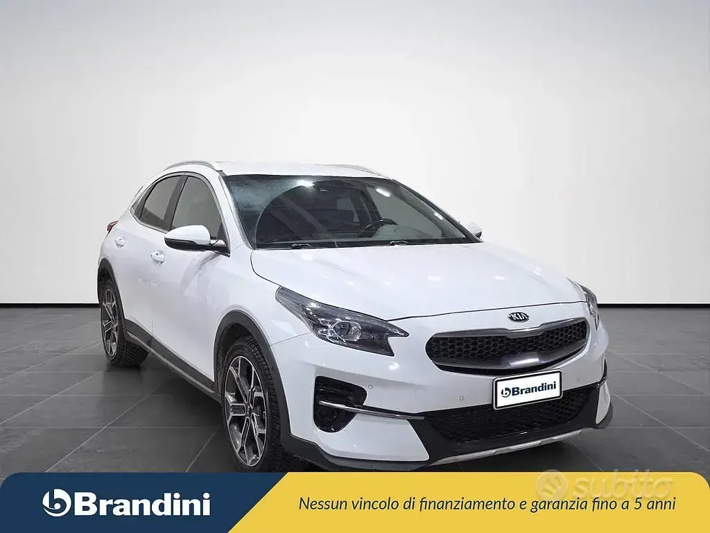 Usata Kia XCeed Style 136 CV (100 kW) 2021 Bianco SUV