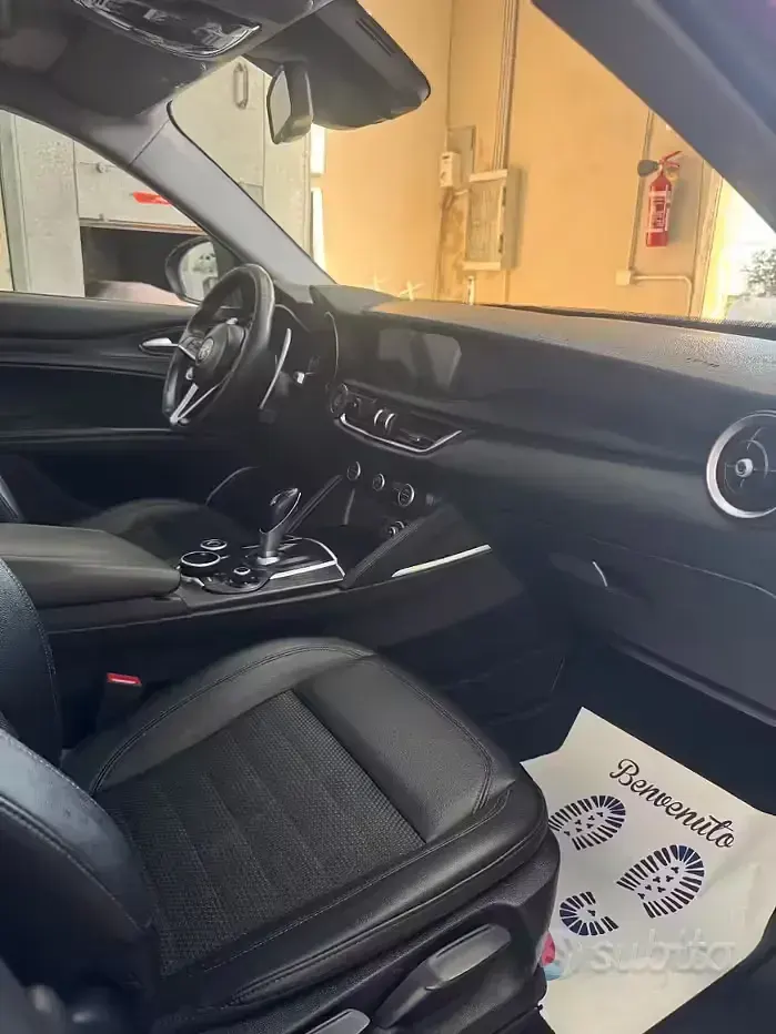 Usata Alfa Romeo Stelvio 190 CV (139 kW) 2019 Rosso SUV