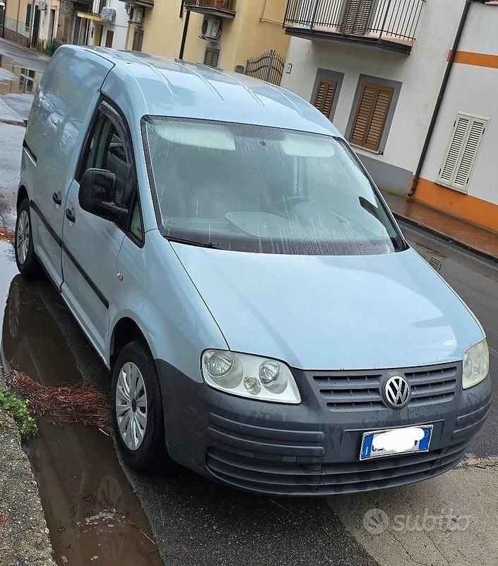 Usata VW Caddy 105 CV (77 kW) 2006 Grigio Monovolume