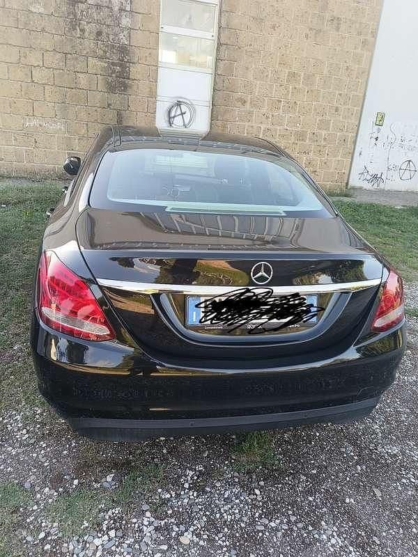 Usata Mercedes C180 Exclusive 116 CV (85 kW) 2017 Nero Berlina