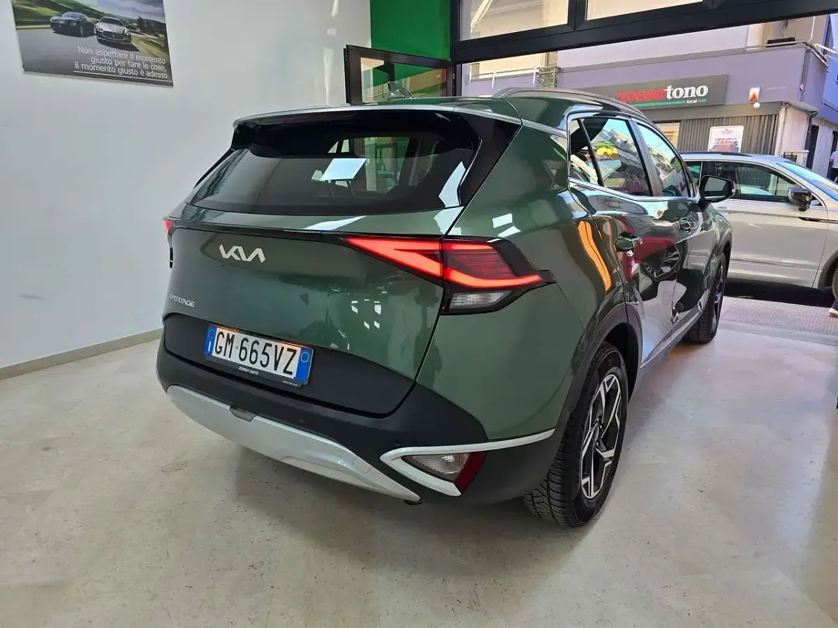 Usata Kia Sportage 136 CV (100 kW) 2023 Experience green SUV