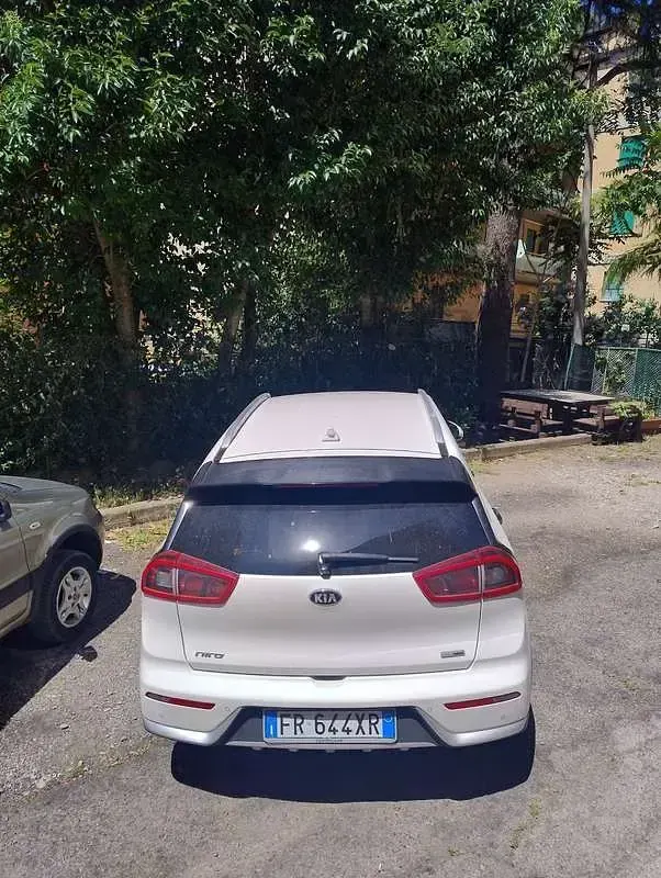 Usata Kia Niro 105 CV (77 kW) 2018 Bianco SUV
