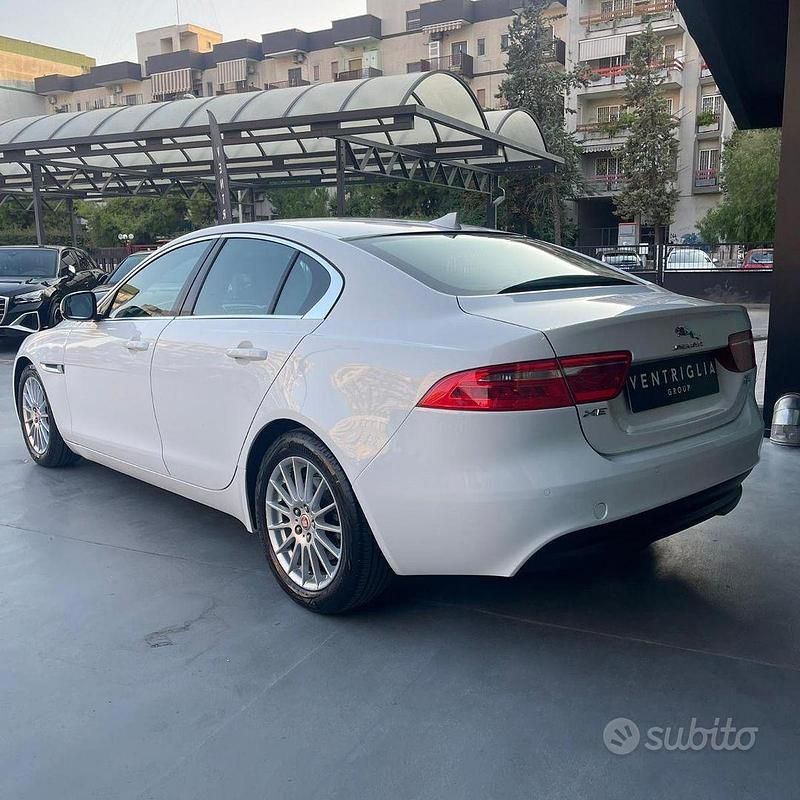 Usata Jaguar XE 163 CV (119 kW) 2016 Berlina