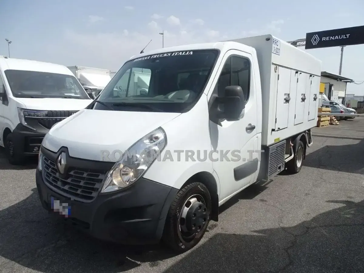 Usata Renault Master 131 CV (96 kW) 2018 Bianco pastello Furgone