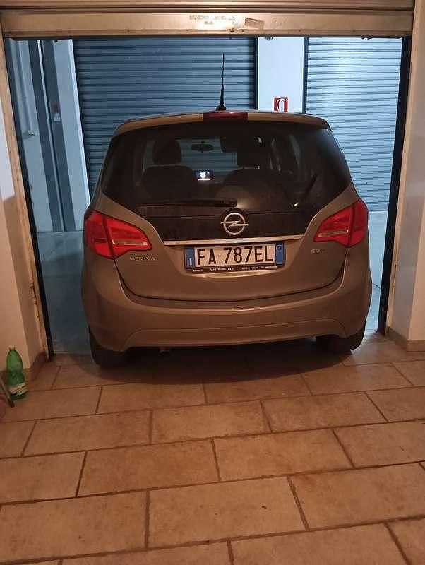 Usata Opel Meriva Cosmo 110 CV (80 kW) 2014 Monovolume