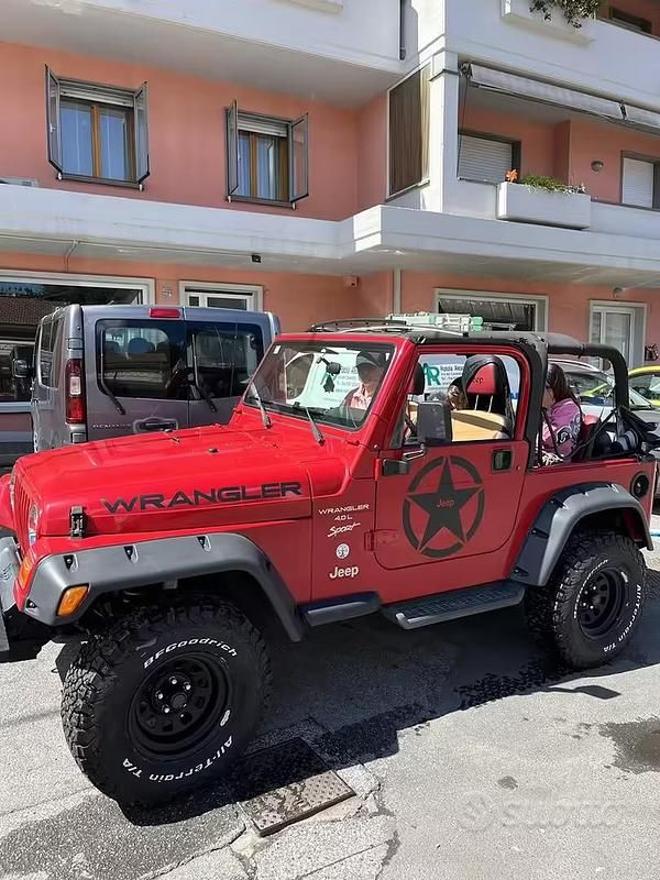 Usata Jeep Wrangler 177 CV (130 kW) 2001 Rosso SUV