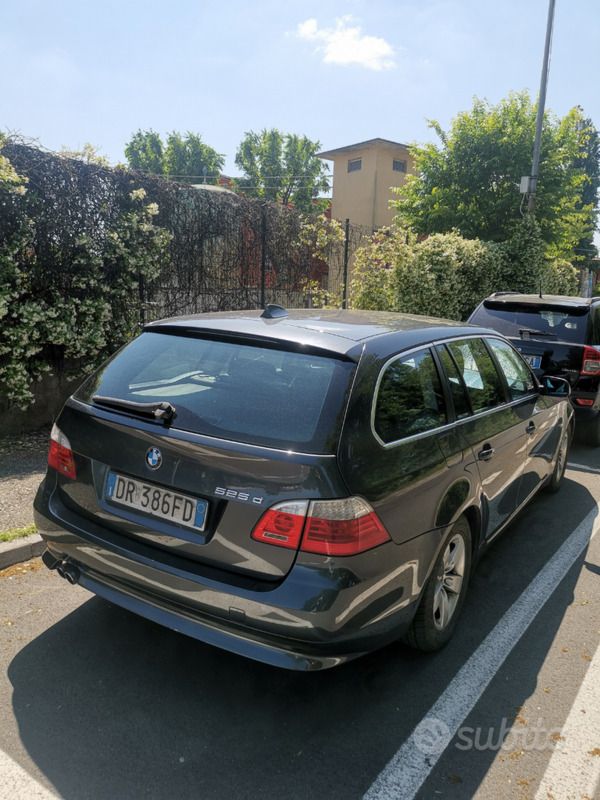 Usata BMW 525 197 CV (144 kW) 2008 Grigio Station wagon