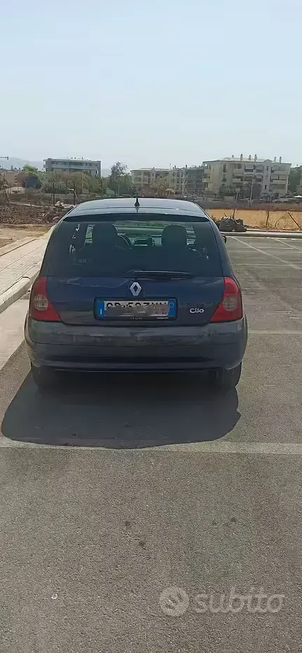 Usata Renault Clio 58 CV (42 kW) 2004 Bluazzurro Utilitaria