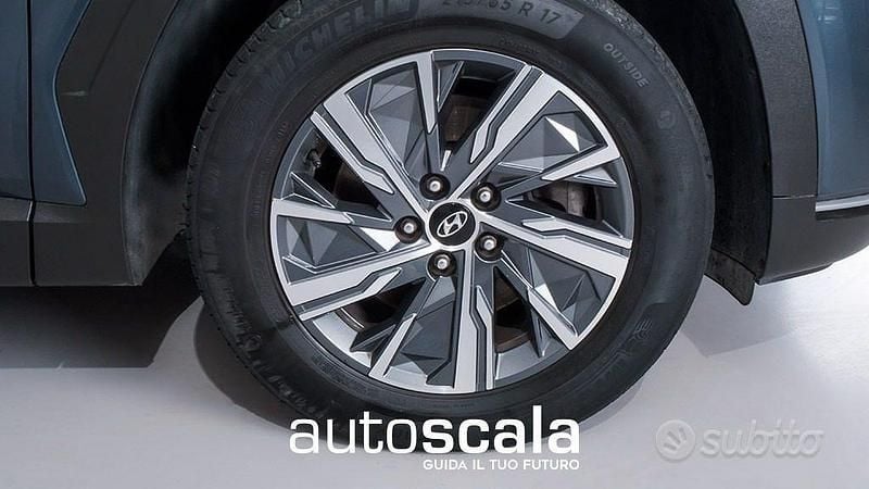 Usata Hyundai Tucson 116 CV (85 kW) 2023 Grigio metallizzato SUV