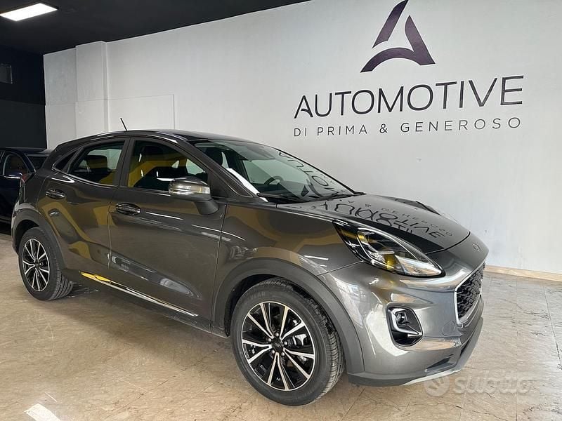 Usata Ford Puma Titanium 120 CV (88 kW) 2021 Grigio SUV