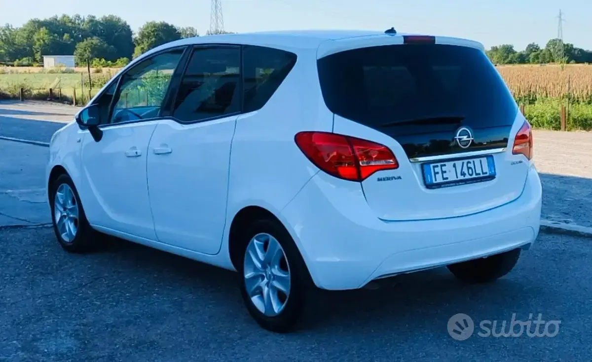 Usata Opel Meriva Cosmo 120 CV (88 kW) 2016 Other Monovolume