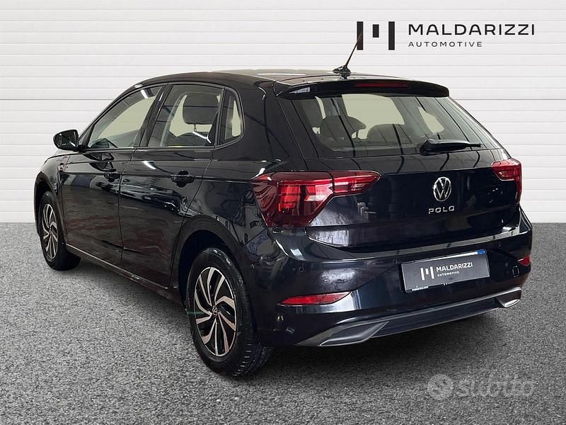 Usata VW Polo Life 80 CV (58 kW) 2024 Nero Utilitaria