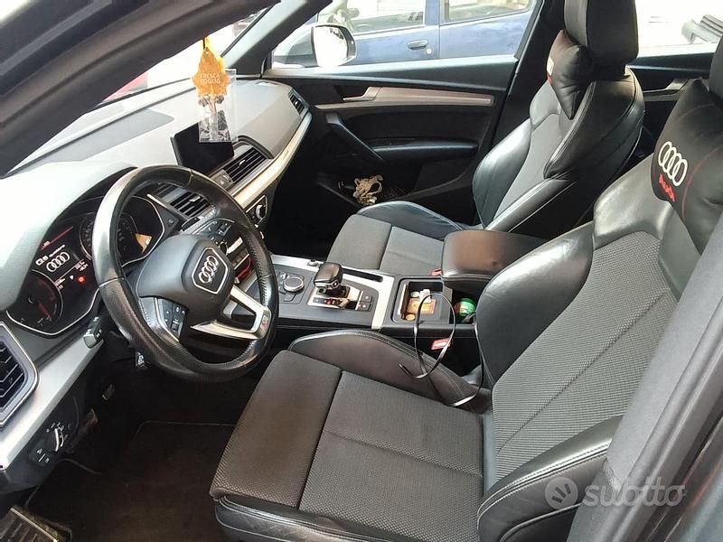 Usata Audi Q5 S-line plus 190 CV (139 kW) 2018 Grigio SUV