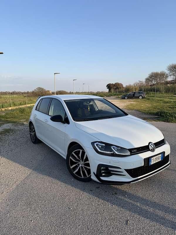 Usata VW Golf Sportsvan Comfortline 116 CV (85 kW) 2018 Monovolume