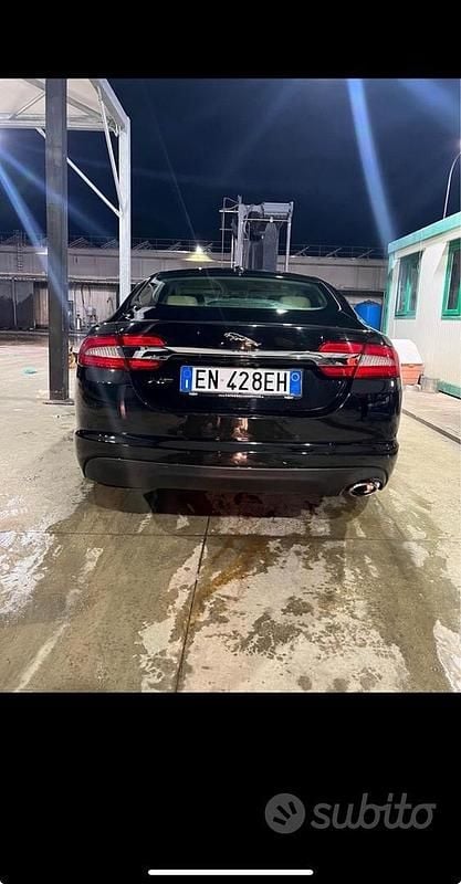Usata Jaguar XF 190 CV (139 kW) 2012 Blu Berlina