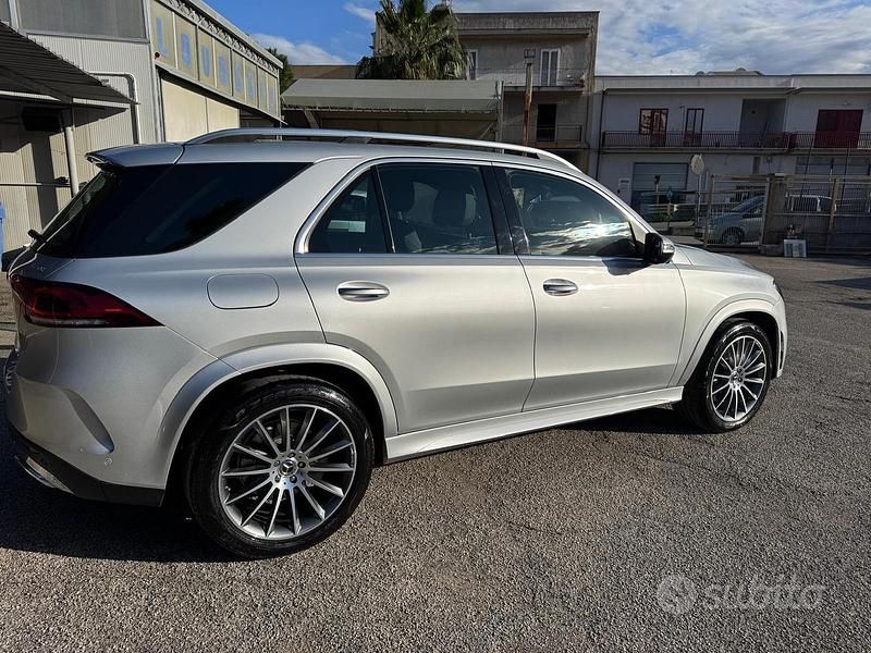 Grigio Usata 2020 Mercedes GLE350 Tre volumi | 48.000 € - Immagine 1/4