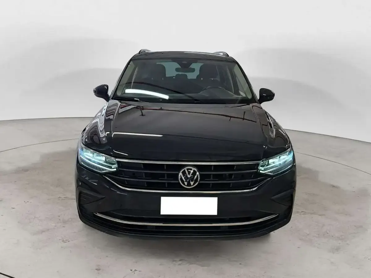 Usata VW Tiguan Life 122 CV (89 kW) 2021 Grigio SUV