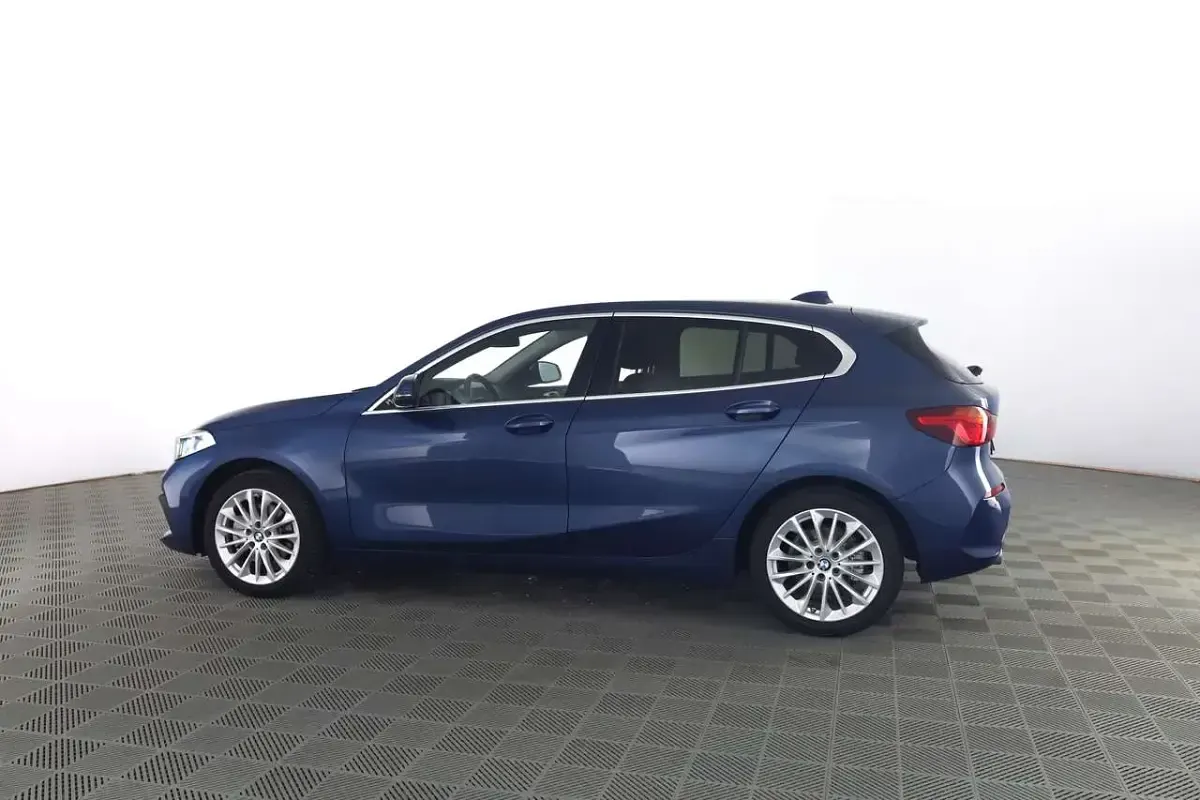 Usata BMW 116 Advantage 116 CV (85 kW) 2020 Phytonic blue Utilitaria