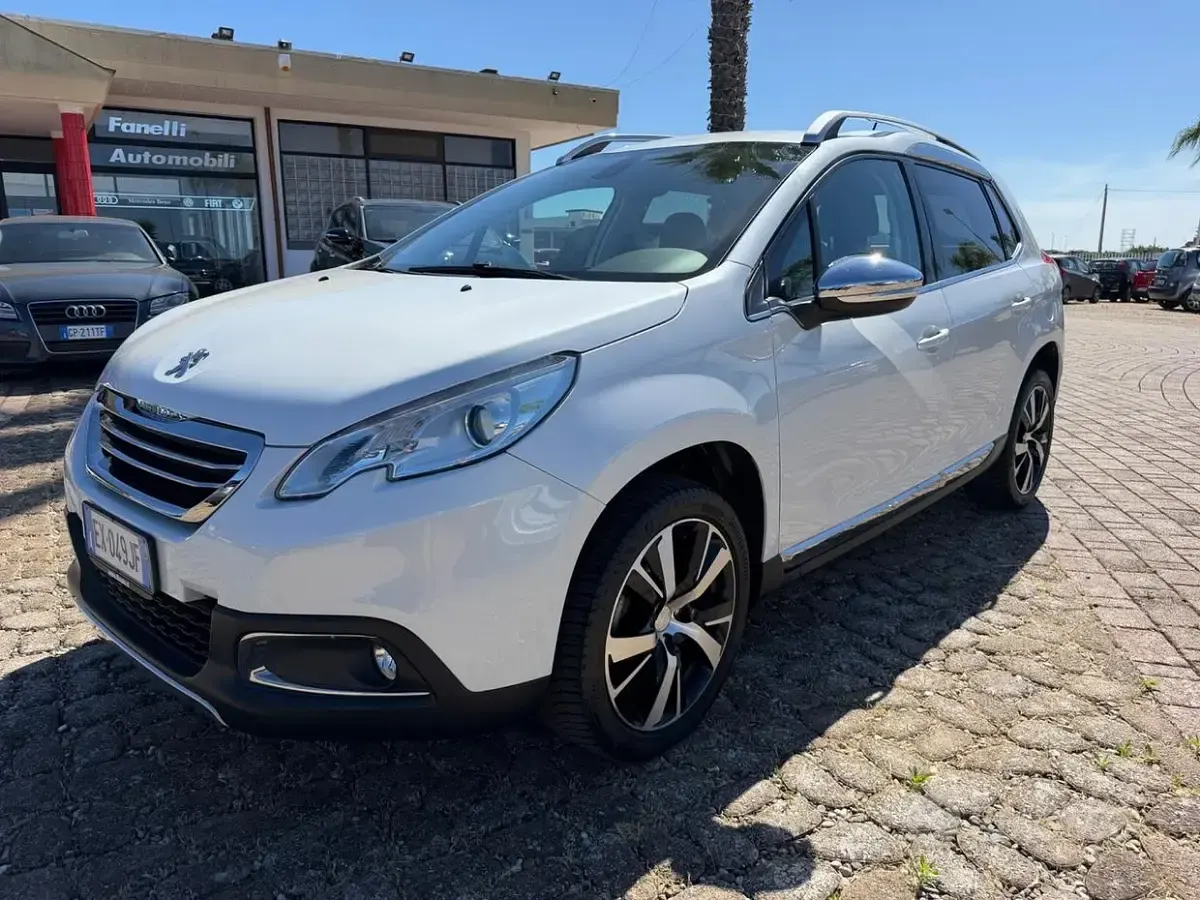 Usata Peugeot 2008 92 CV (67 kW) 2014 Bianco SUV