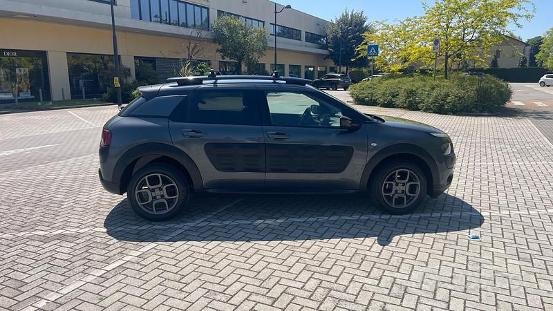 Usata Citroën C4 PureTech 82 CV (60 kW) 2016 Grigio SUV