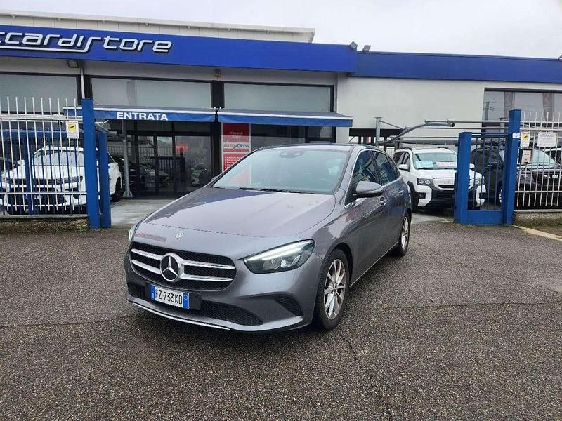 Usata Mercedes B180 136 CV (100 kW) 2019 Grigio Monovolume