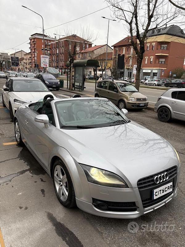 Usata Audi TT Roadster 200 CV (147 kW) 2008 Grigio Cabrio