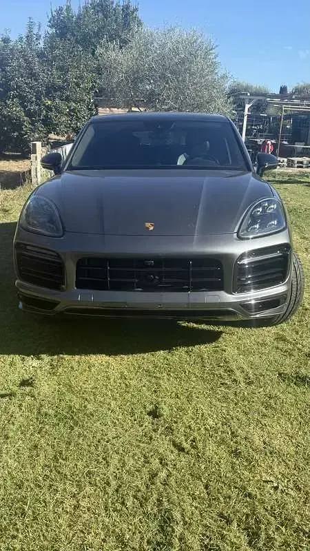 Usata Porsche Cayenne Coupe 340 CV (250 kW) 2020 Grigio Coupé