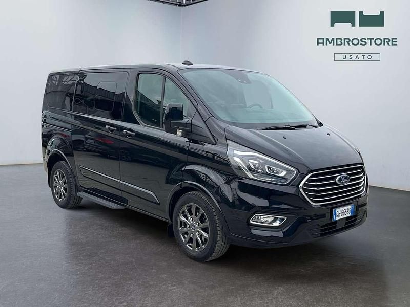 Usata Ford Tourneo Custom 185 CV (136 kW) 2022 Nero Furgone
