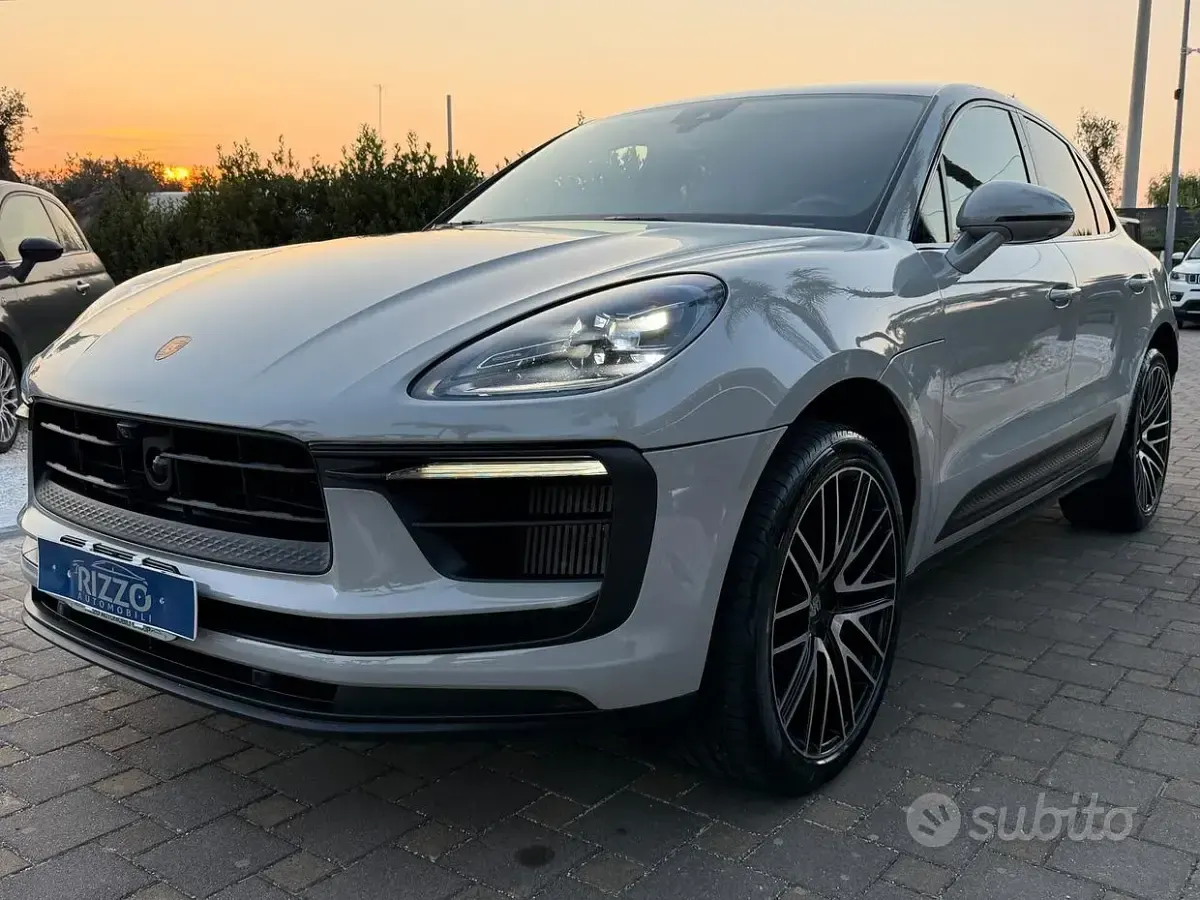 Usata Porsche Macan 381 CV (280 kW) 2022 Grigio SUV
