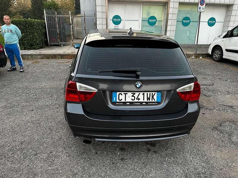 Usata BMW 320 163 CV (119 kW) 2005 Grigio Station wagon