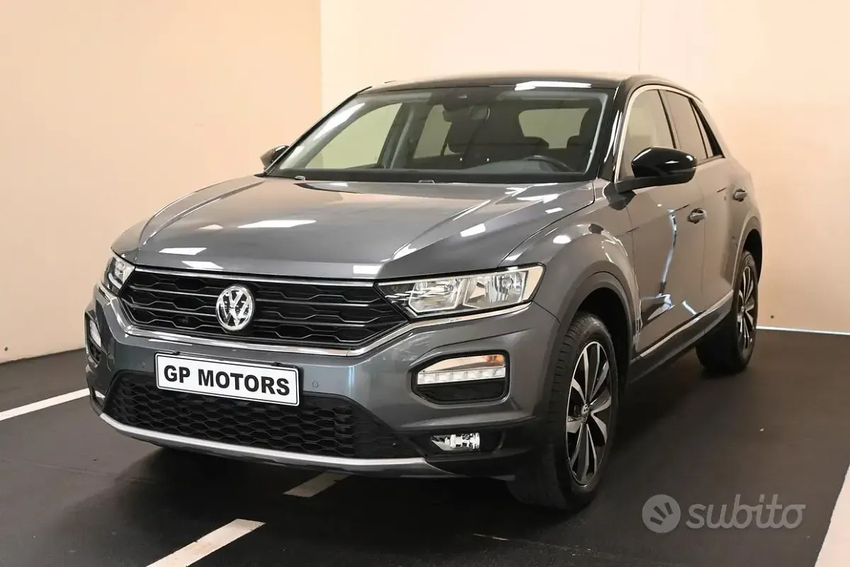 Usata VW T-Roc Style 116 CV (85 kW) 2020 Grigio SUV