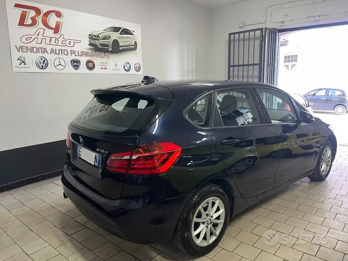 Usata BMW 218 Luxury Line 150 CV (110 kW) 2015 Bluazzurro Station wagon